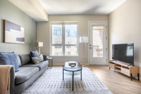 Sunnyvale 1BR w Pool Gym Parking nr Caltrain SFO-1026